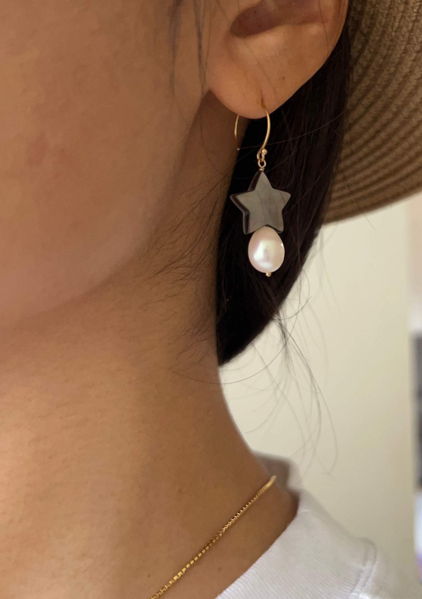 Star shell Baroque pearl earrings