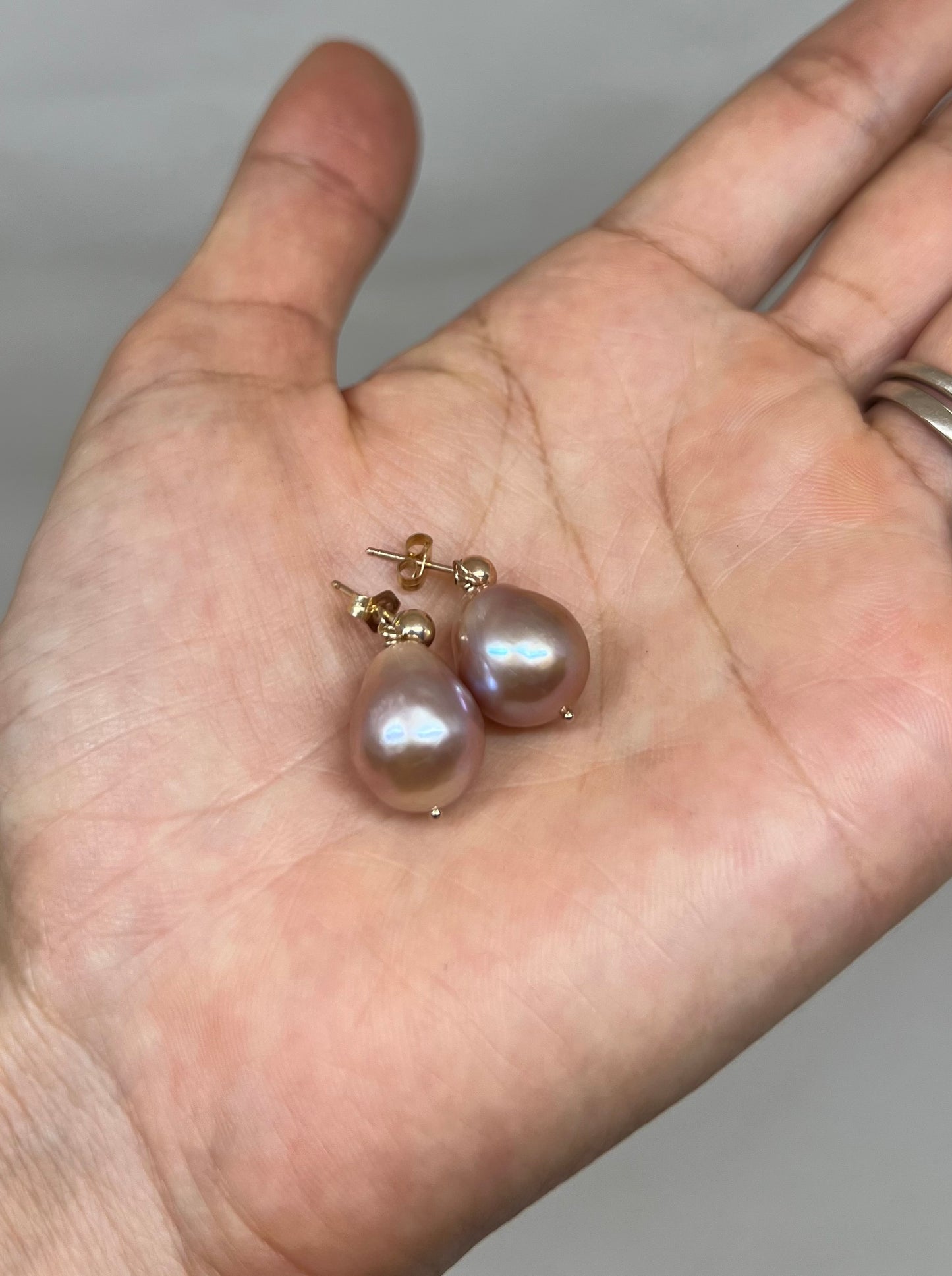 Natural pink Baroque pearl earring