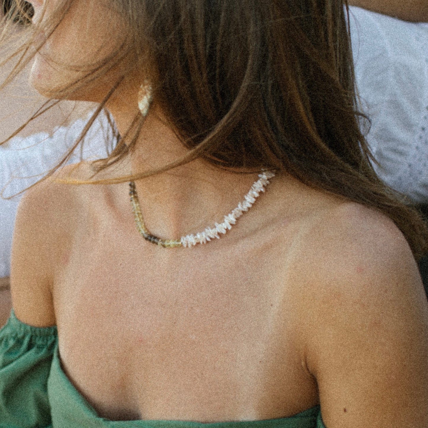 Asymmetrical necklace Beautiful keshi pearl and quartz