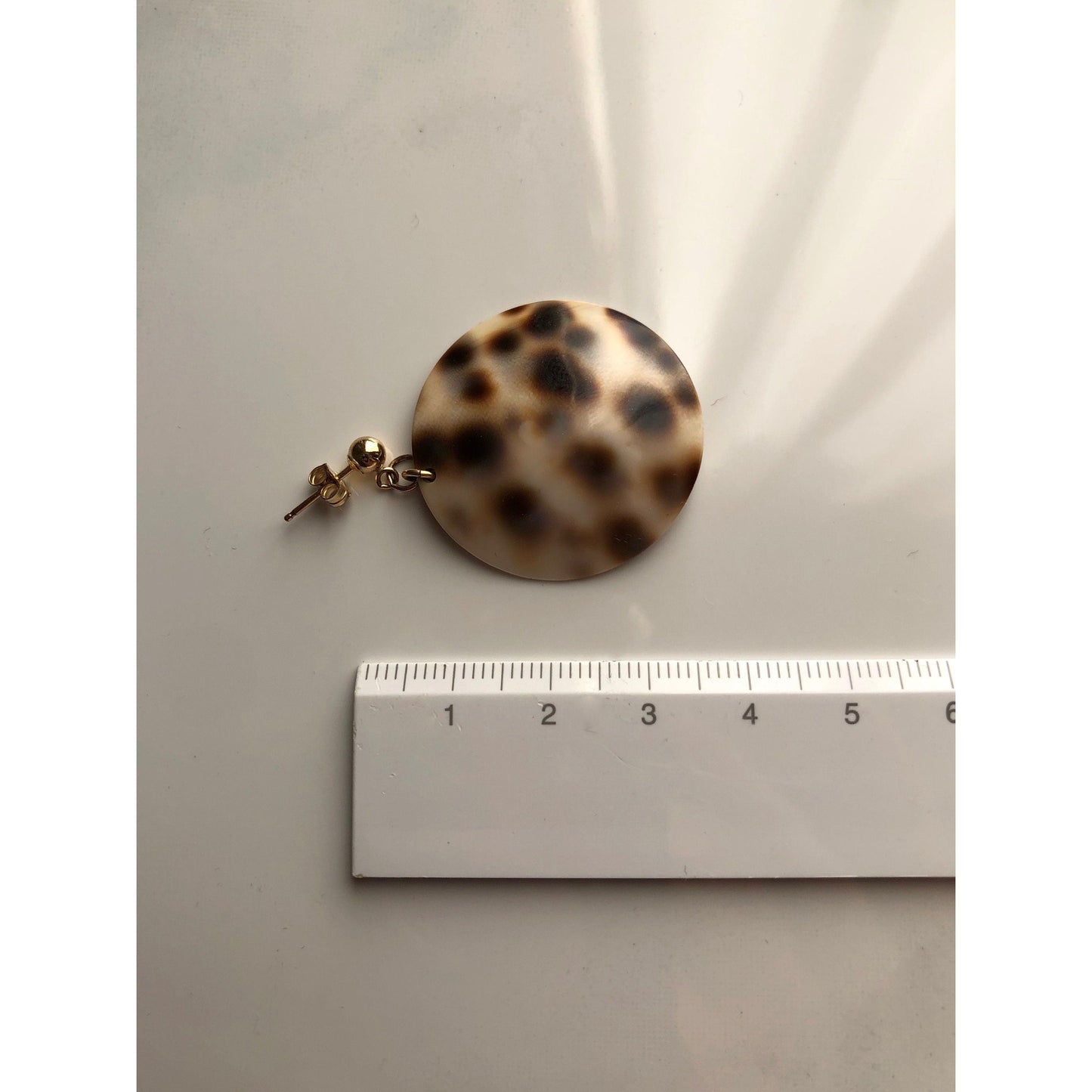 Hawaiian leopard print shell jewelry