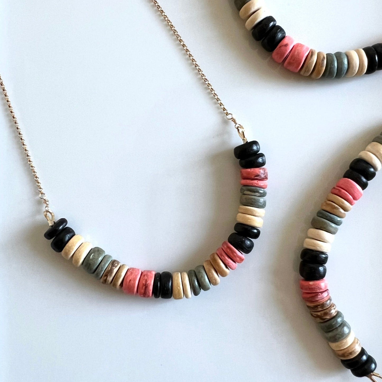 Colorful wood beads necklace