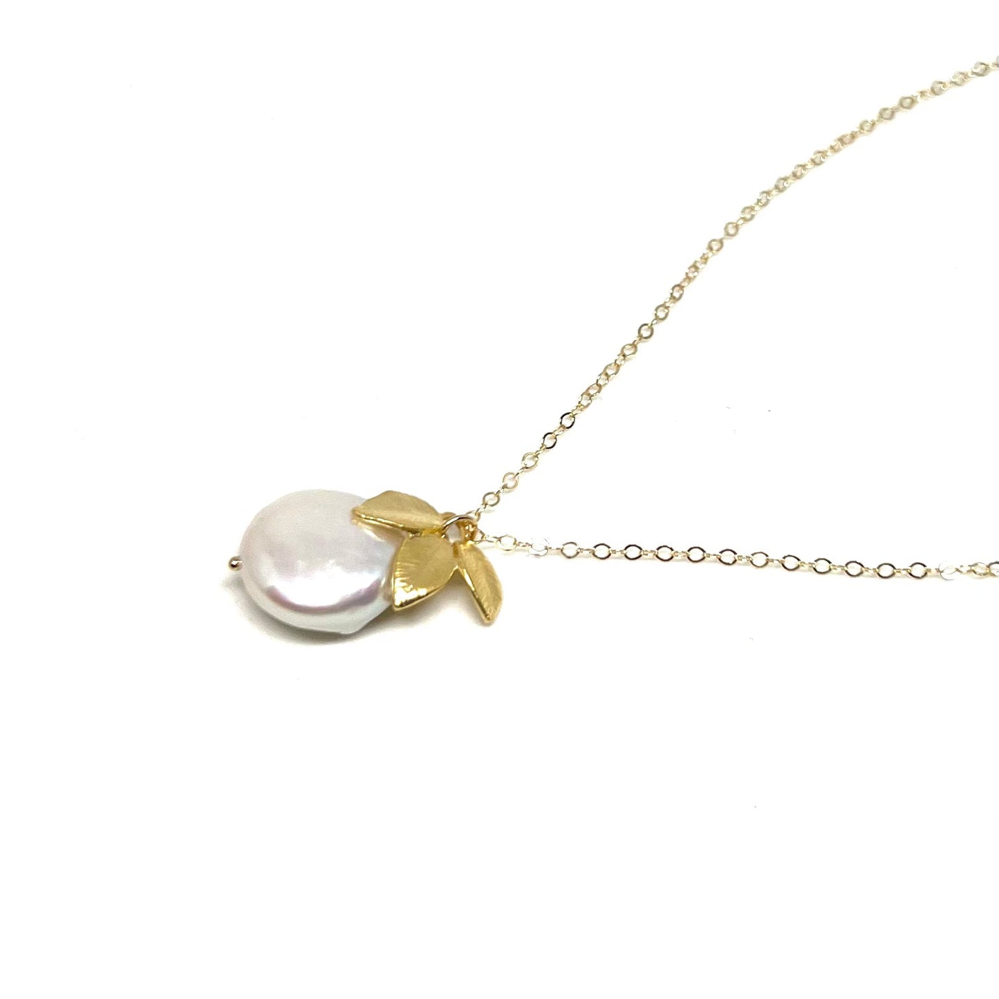 Pearl leaf pendant neckalce